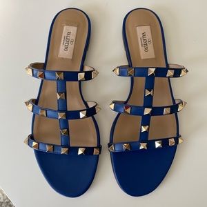 NIB Authentic Valentino Garavani Cage Rockstud Sandals Blue 38/8